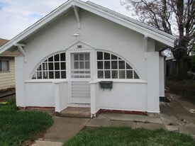 Building Photo - 419 E 6th St