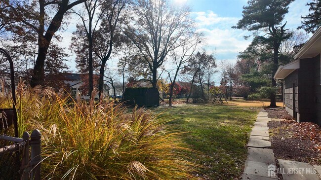 Building Photo - 221 Wyckoff Ave