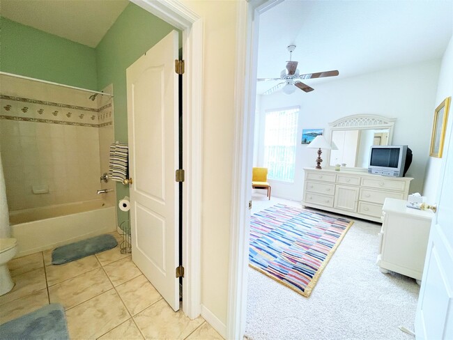 Building Photo - Seasonal Short-Term Rental in Pelican Pointe and Country Club Community!