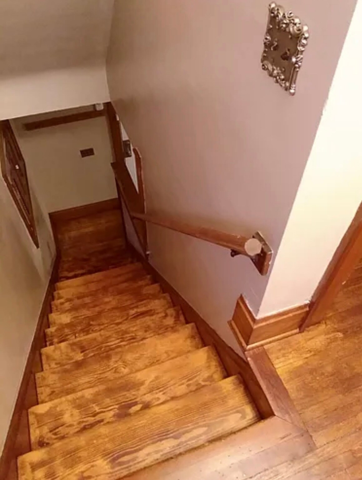 Building Photo - 524 Hanford St