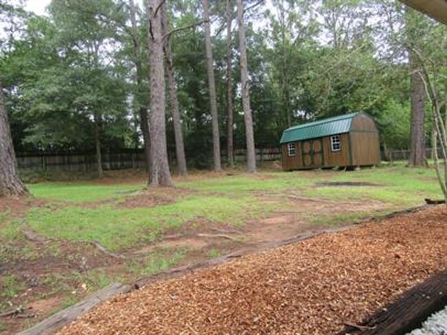 Building Photo - Available July!