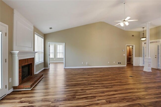 Building Photo - 1550 Argonne Ln