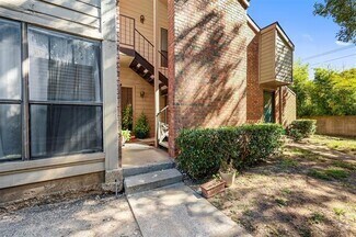 Building Photo - 9254 Forest Ln