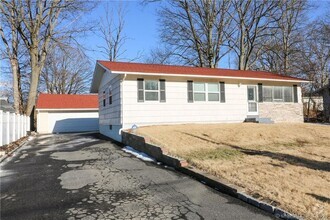 Building Photo - 198 Macon Dr