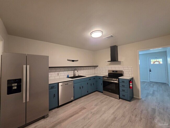 Building Photo - 9440 Guidy Ln