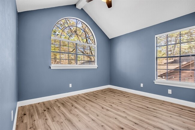 Building Photo - 6 Meadow Cove Dr