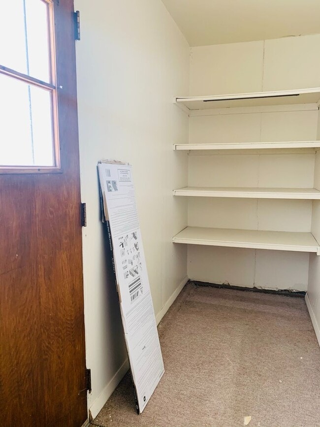 Building Photo - Gorgeous 3 Bedroom Single Family Home!