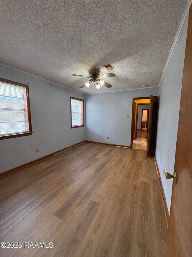 Building Photo - 134 Barton Pl