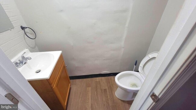 Building Photo - 118 Independence St