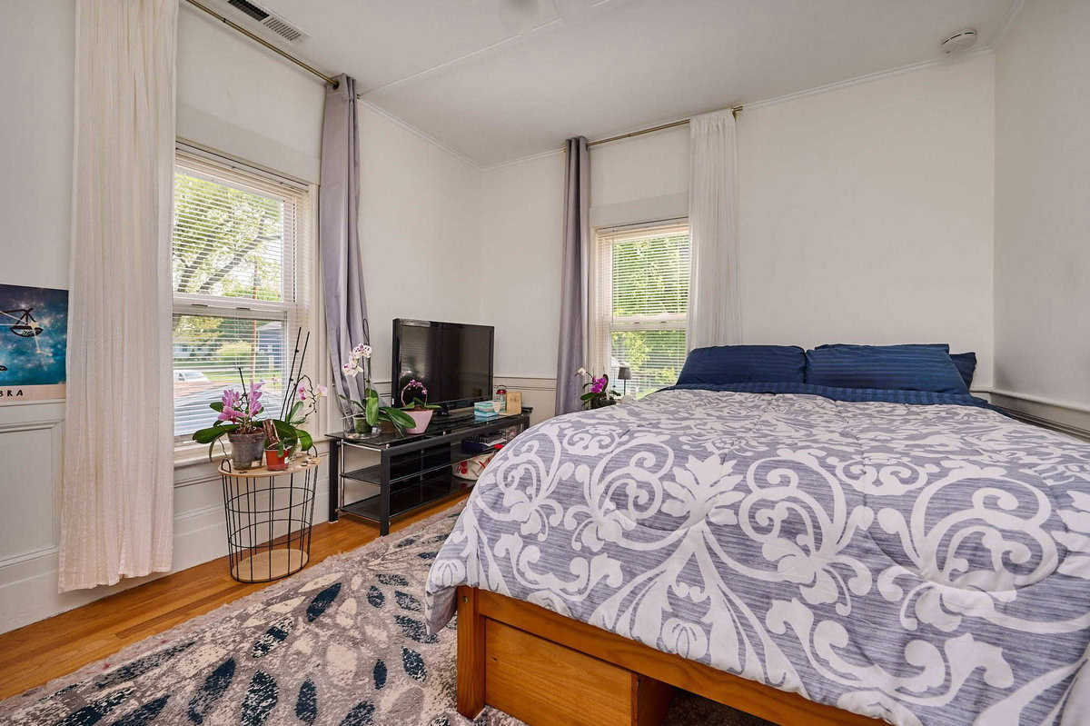 Building Photo - 46 Garfield Ave