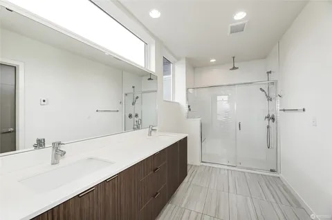 Building Photo - 2064 SW Charlestown St