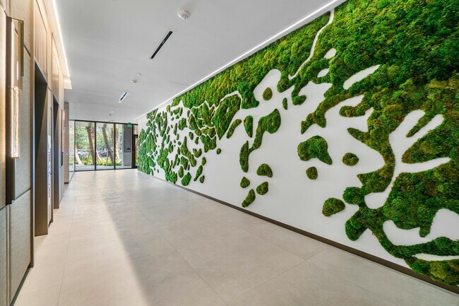 Building Photo - 220 SE Mizner Blvd