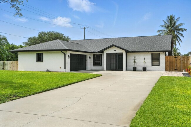 Building Photo - 98 Chardon Pl