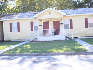 Primary Photo - 1411 Richards St