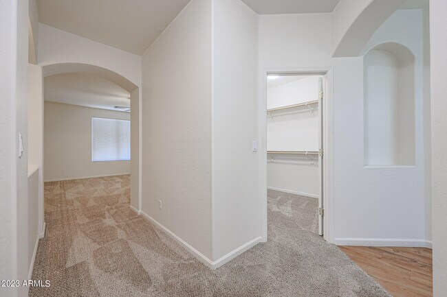 Building Photo - 24645 N 45th Dr