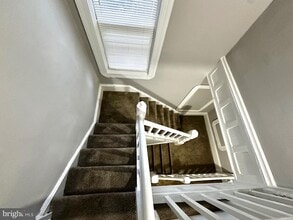 Building Photo - 6539 Park Ave