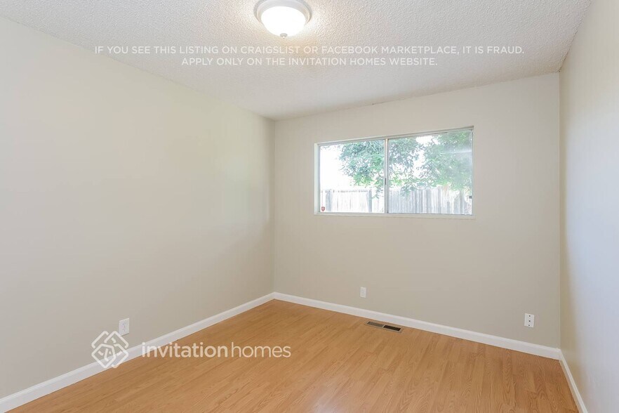 Building Photo - 1529 Sandy Ct
