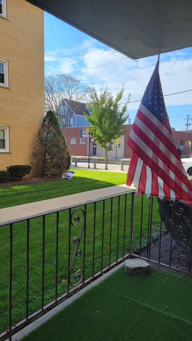 Building Photo - 4835 N Central Ave