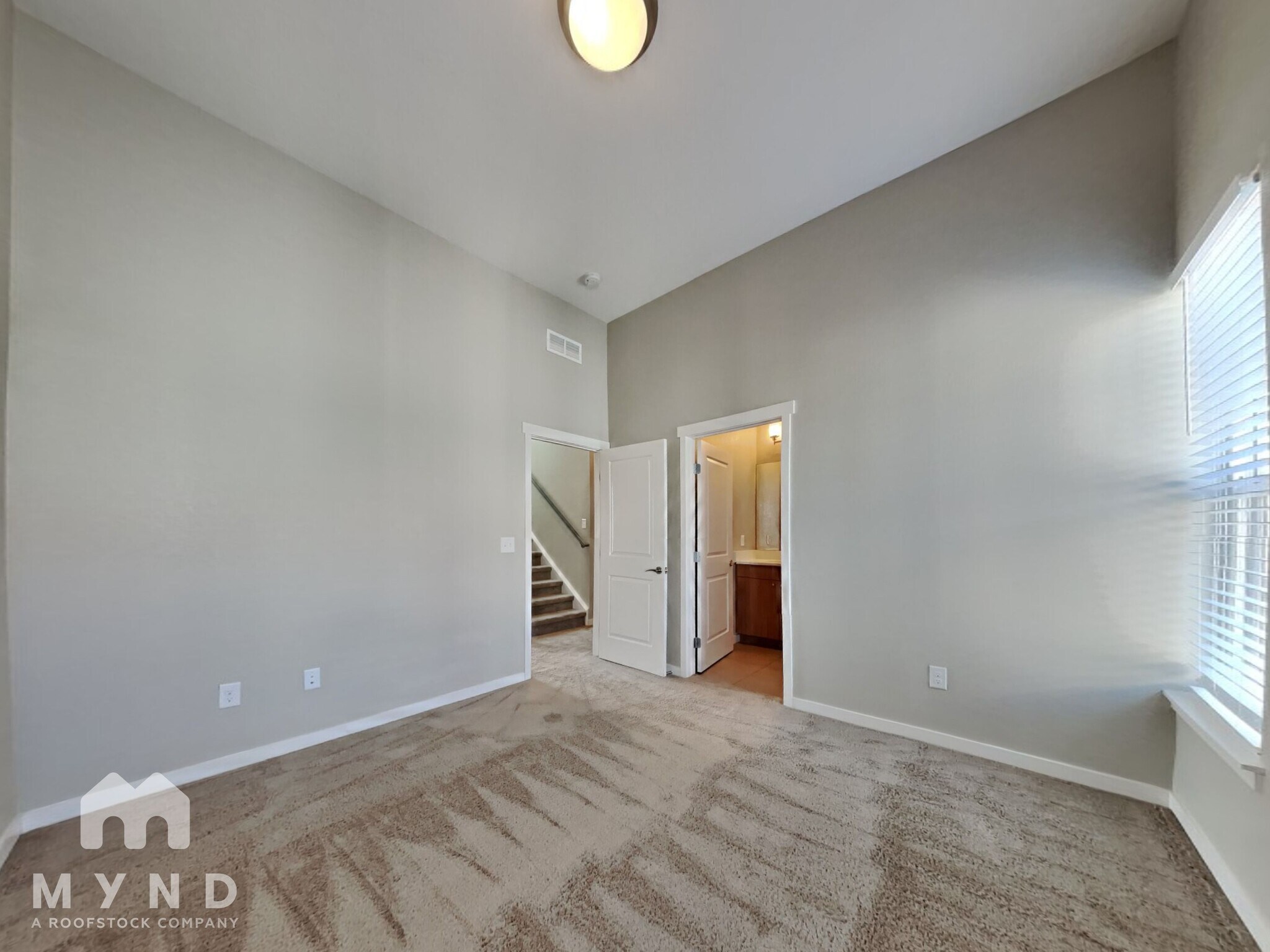 Building Photo - 3325 W 18th Ave