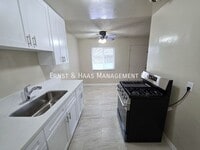 Building Photo - 9119 Rose St