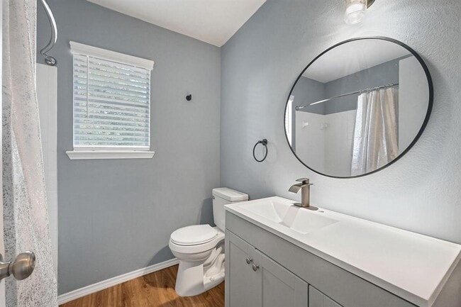 Building Photo - 8006 Summer Trail Dr
