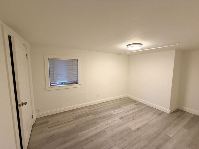 Building Photo - 1224-1226 Campbell St