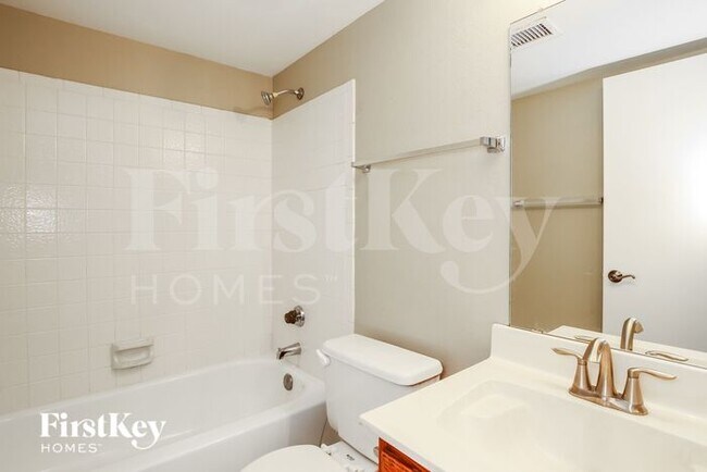 Building Photo - 11226 N 67th Dr