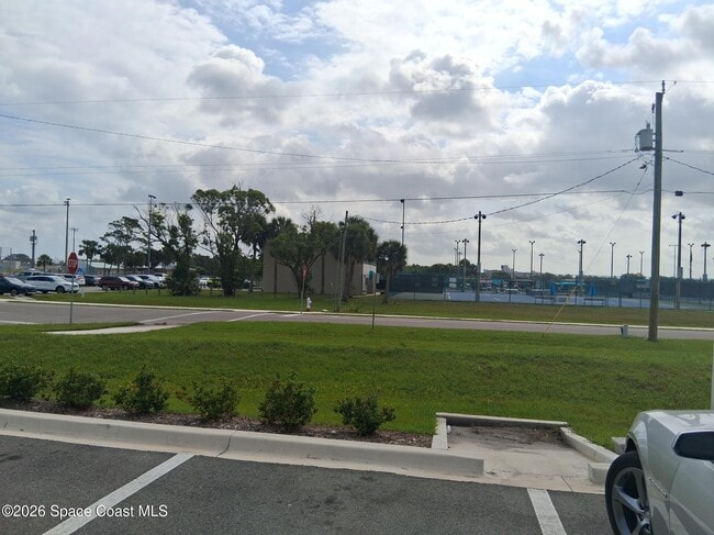 Building Photo - 828 Angela Ave