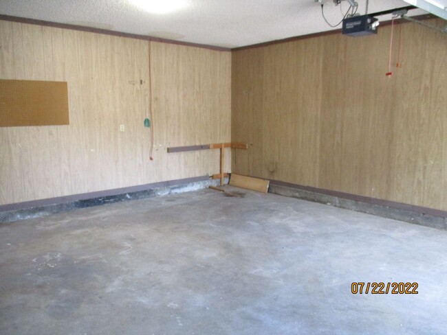 Building Photo - (4) Bed/(2.5) Bath in Core Norman Avail NO...