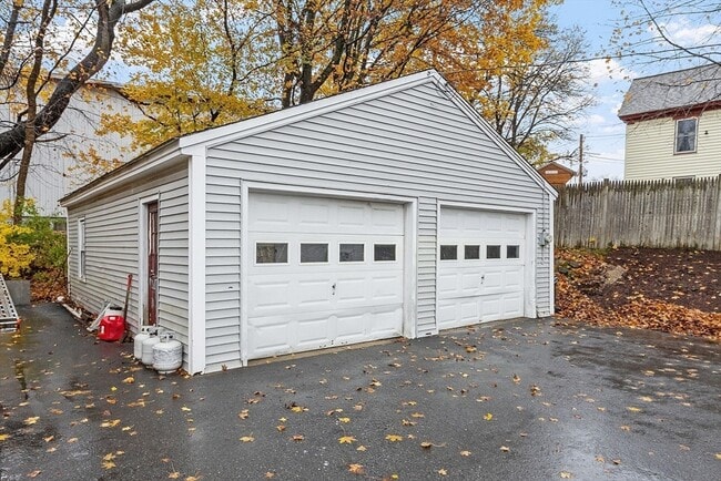 Building Photo - 39 Park St