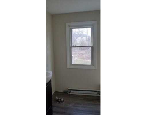 Building Photo - 278 Dresser Hill Rd