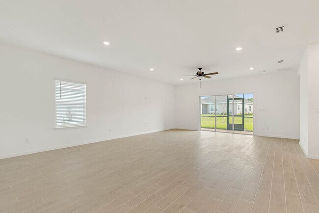 Building Photo - 53 Candlestick Cir