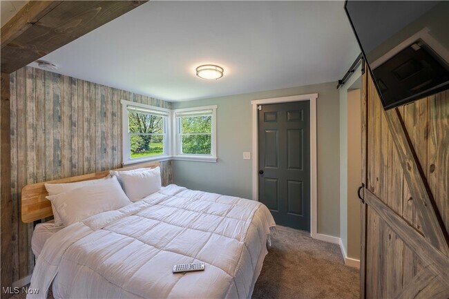 Building Photo - 99 Smith St