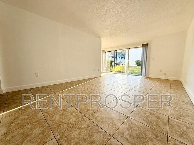 Building Photo - 4351 S Semoran Blvd