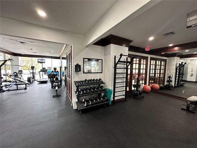 Building Photo - 8925 Collins Ave