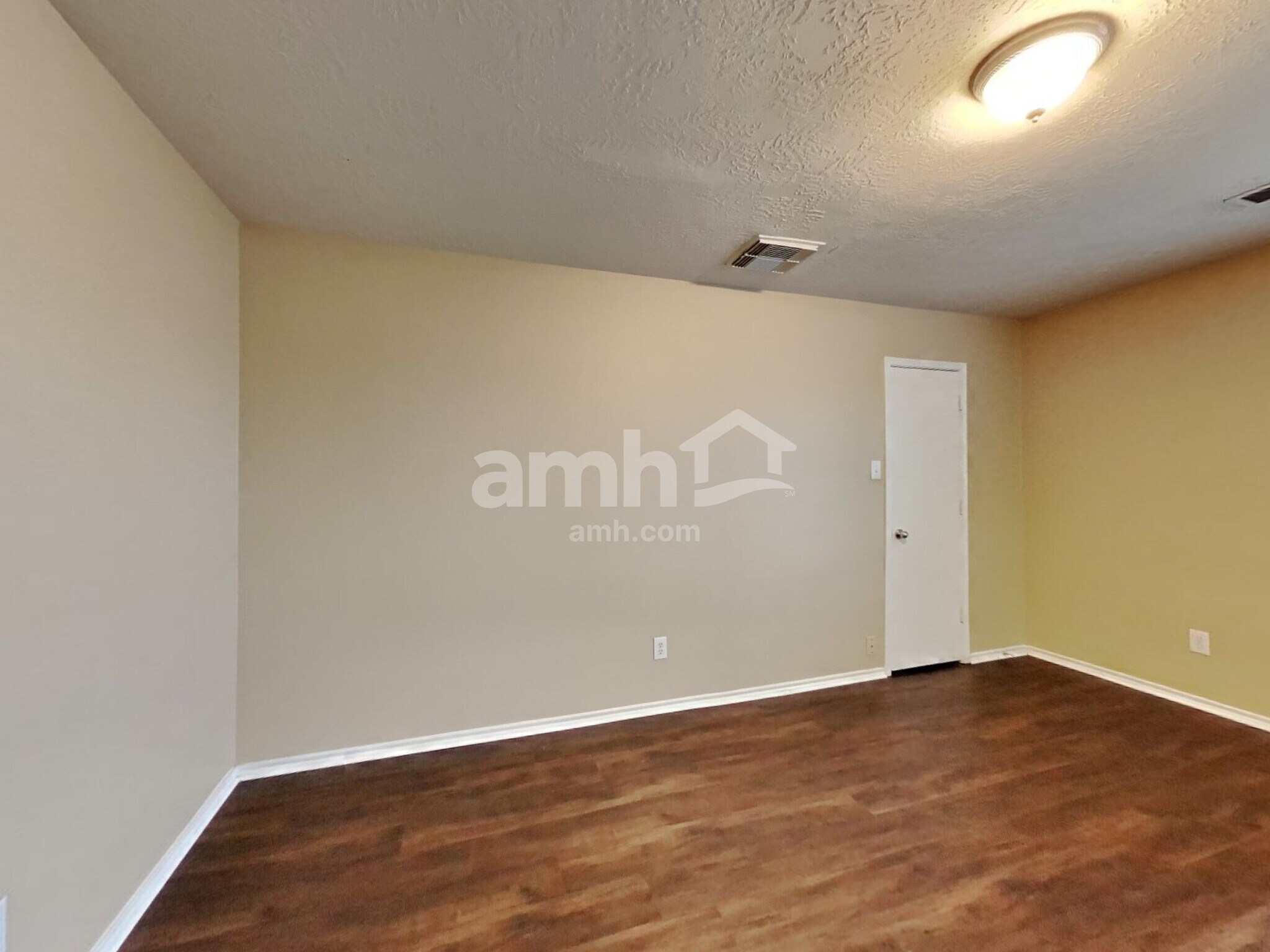 Building Photo - 8030 Echinacea Dr