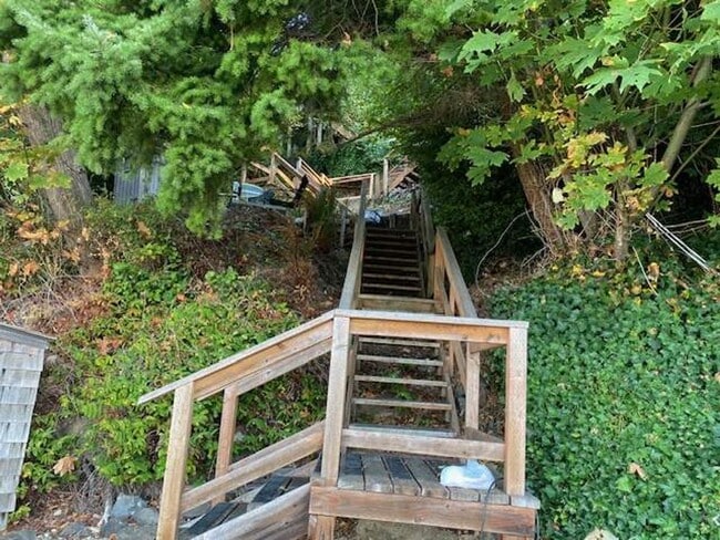 Building Photo - Waterfront Cottage in Gig Harbor