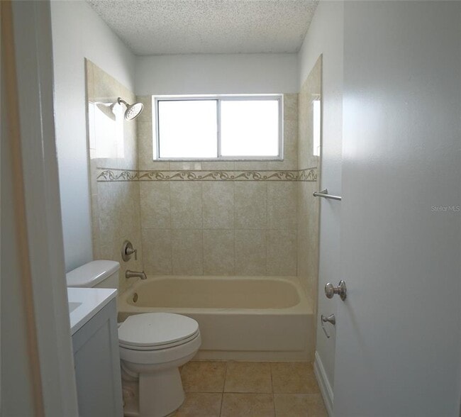 Building Photo - 11804 Branch Mooring Dr
