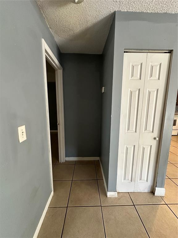 Building Photo - 517 N John St