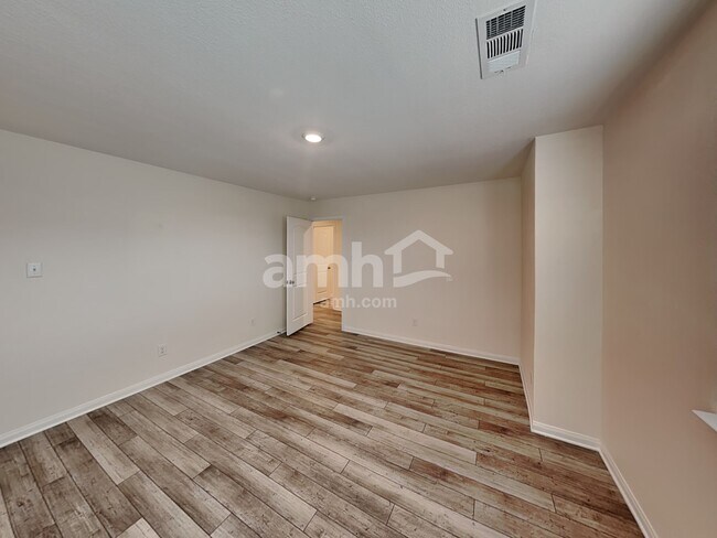 Building Photo - 1126 Treeta Trail