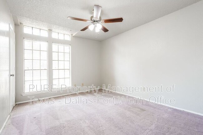 Building Photo - 7232 Timberidge Dr