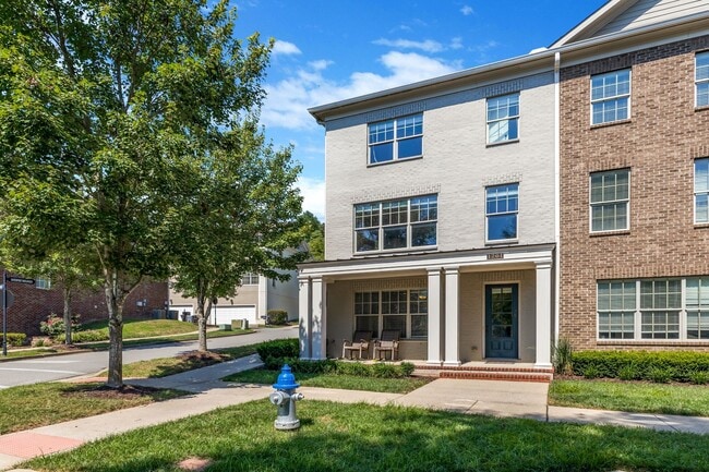 Building Photo - 1201 Moher Blvd