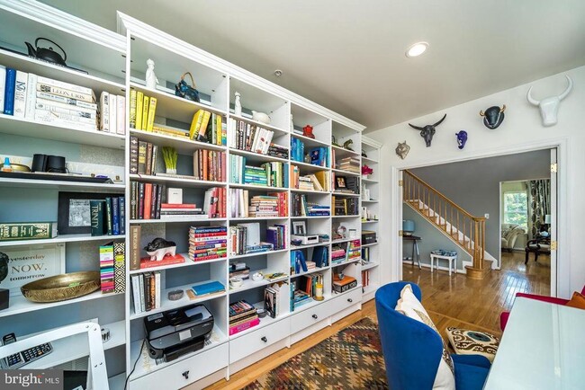 Building Photo - 1401 Windjammer Ct