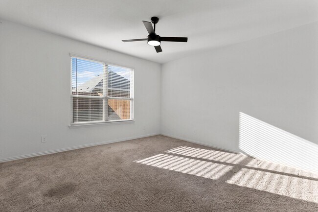 Building Photo - Spacious New-Build in Vibrant Community Mo...