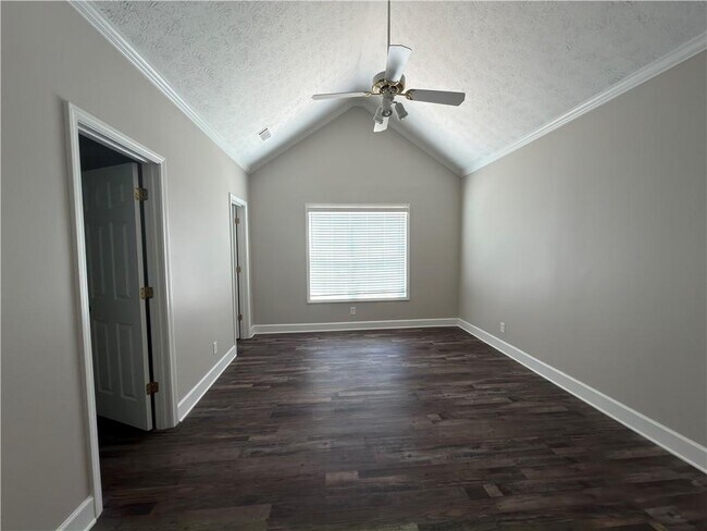 Building Photo - 252 Thorn Brook Cir