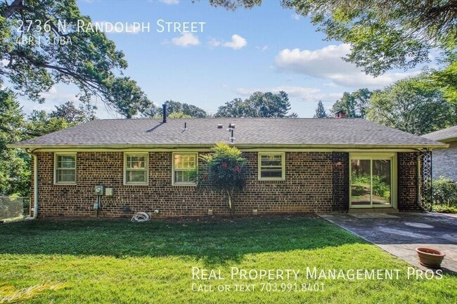 Building Photo - 2736 N Randolph St