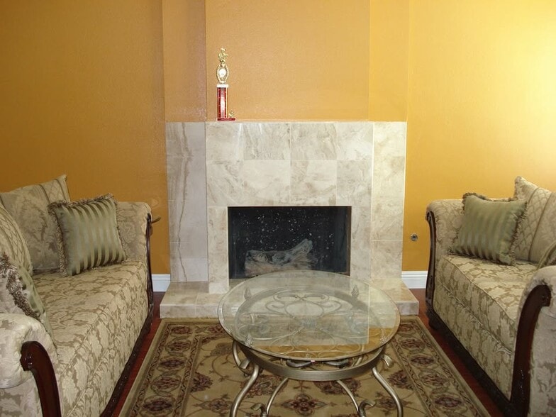 Primary Photo - 15192 Tungwood St