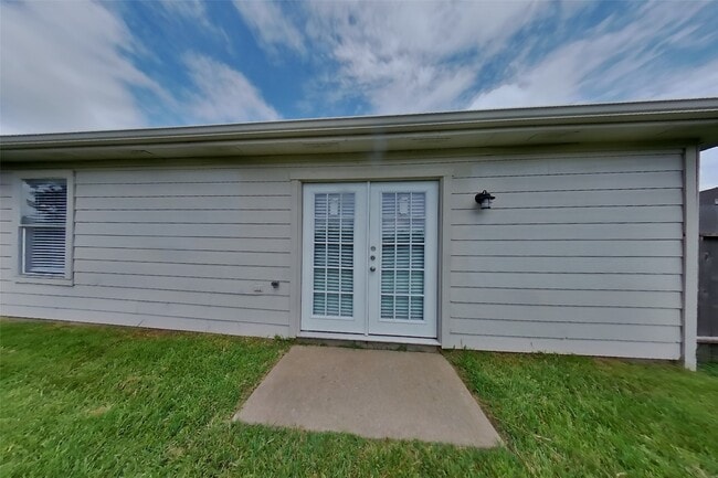 Building Photo - 16507 Lazy Ridge Rd