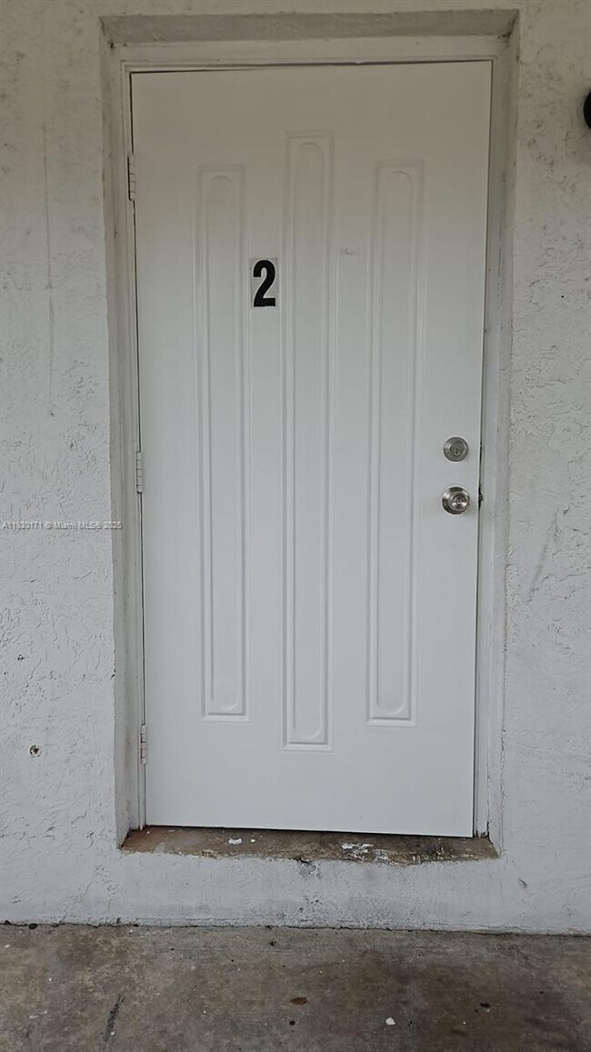 Primary Photo - 1051 NW 27th Ave