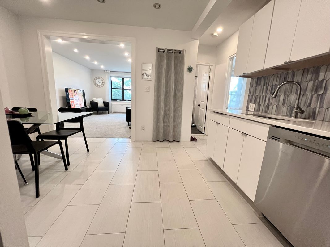 Building Photo - 73-03 Bell Boulevard, 5M